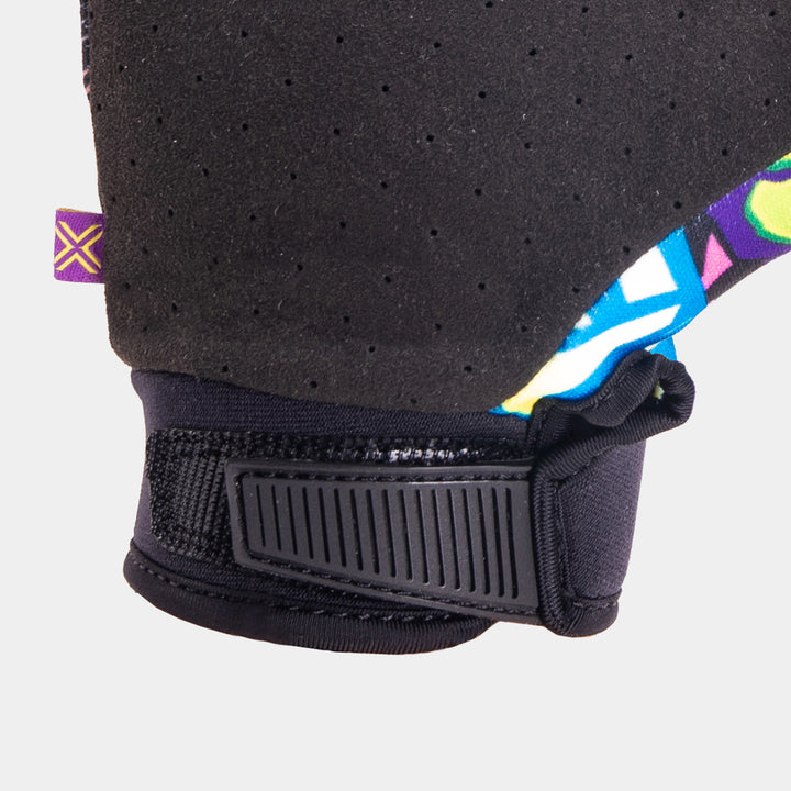 FUSE CHROMA Glove - Sticker Bomb